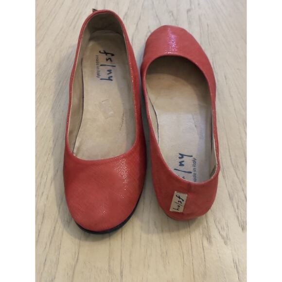 French Sole Holiday RED Ballet Flats Sparkle Ballerina Suede Italy Dorthy OZ 9.5 - Picture 11 of 16
